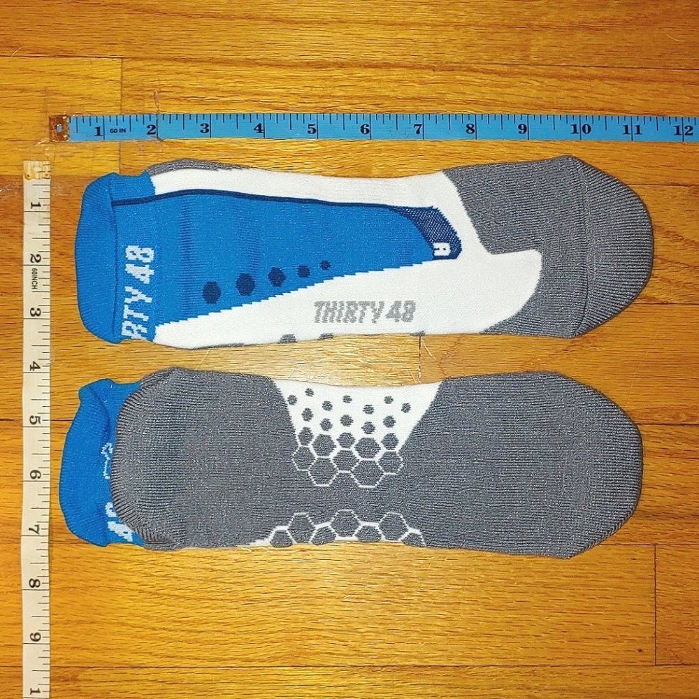 Thirty48 Running Socks for Men and Women Features Coolmax Fabric X-LARGE